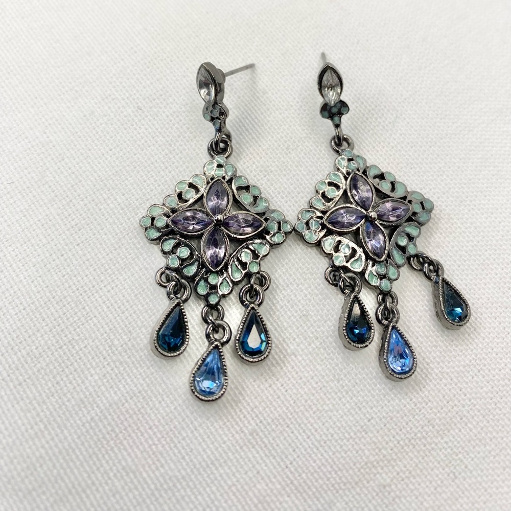 Victorian style dangle earrings